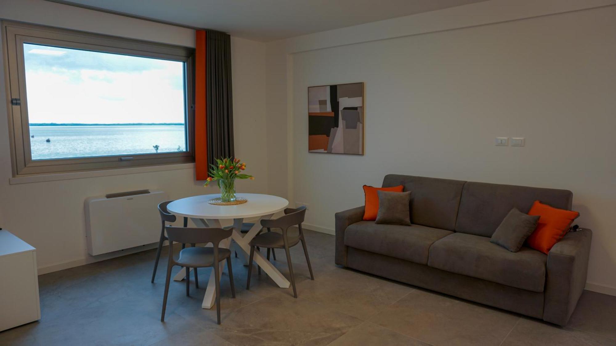 Sirmio Apartments - Darsena Stay 西尔米奥奈 外观 照片