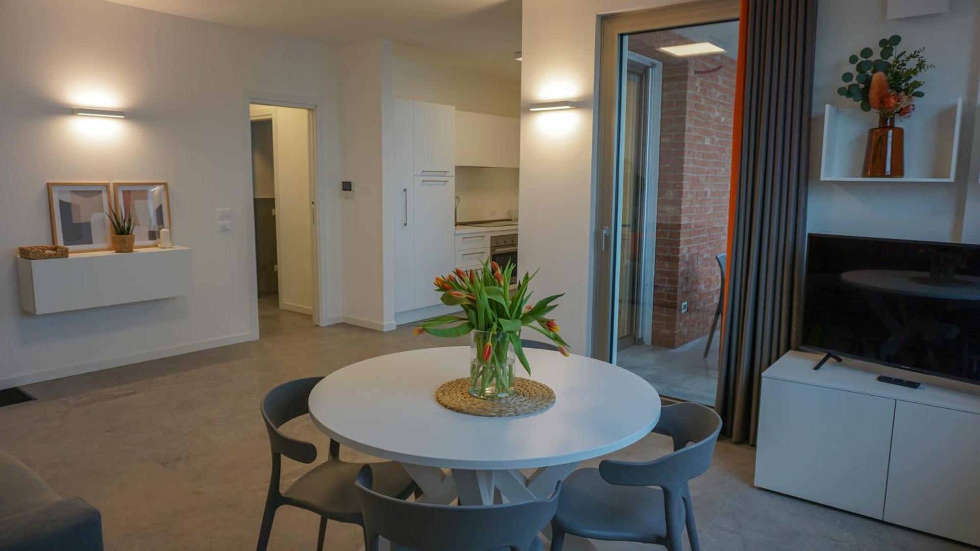 Sirmio Apartments - Darsena Stay 西尔米奥奈 外观 照片