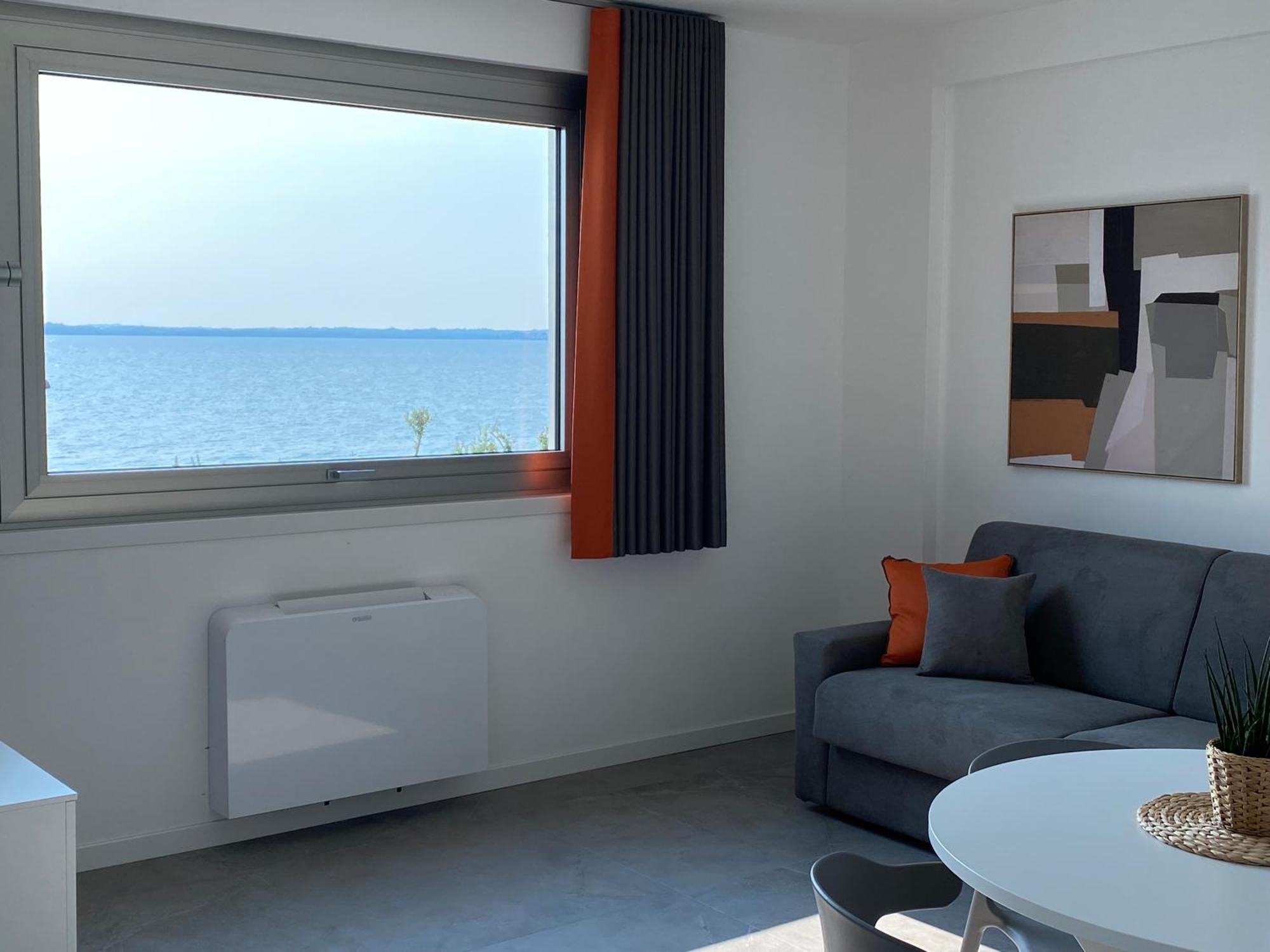 Sirmio Apartments - Darsena Stay 西尔米奥奈 外观 照片